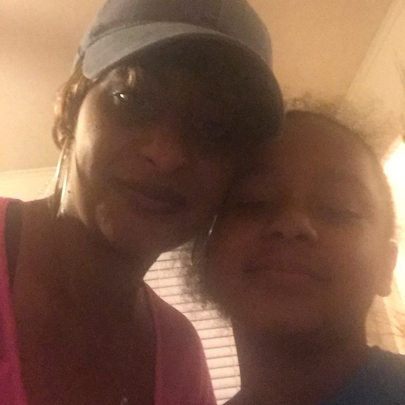 Meet your Posher, Greta Rena - Picture 8 of 8